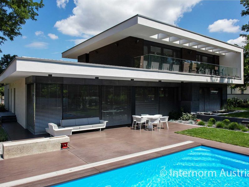 Passivhaus HS330 Timber-Aluminium Sliding Doors & I-Tec Shading