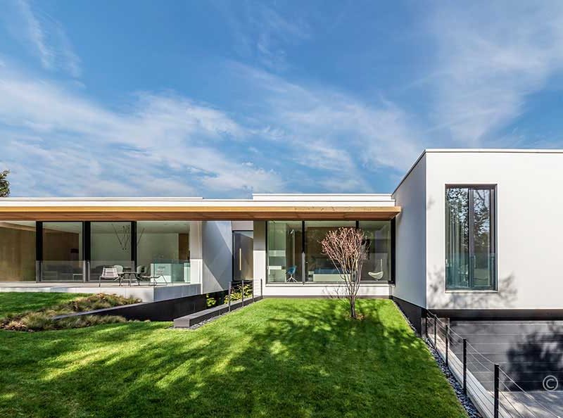 HS330 Timber-Aluminium Sliding Doors