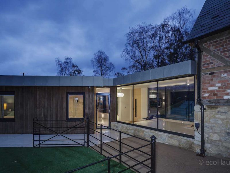 HF 410 Timber-Aluminium Windows & HX 300 Panorama Fixed Panels