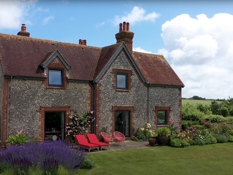 HF 410 Windows, HS 330 Lift & Slide Doors, HV 450 Windows with Integrated Blinds (all in Timber-Aluminium), KF 410 uPVC-Aluminium Windows