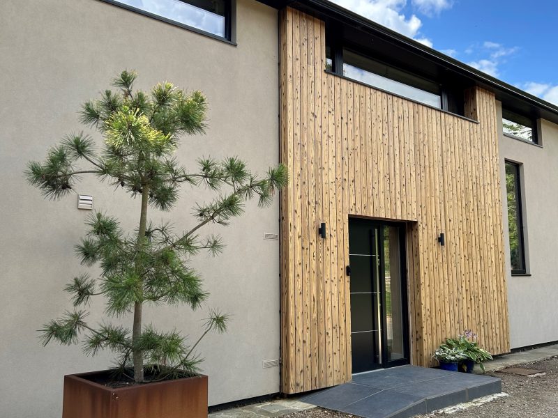 HF 410 Timber-Aluminium Windows, AT 540 Aluminium Entrance Door with Fingerprint Scanner